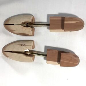 Cedar‎ Shoe Strechers M